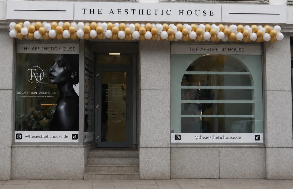 Das Studio von The Aesthetic House in der Spaldingstraße, geschmückt zur Neueröffnung
